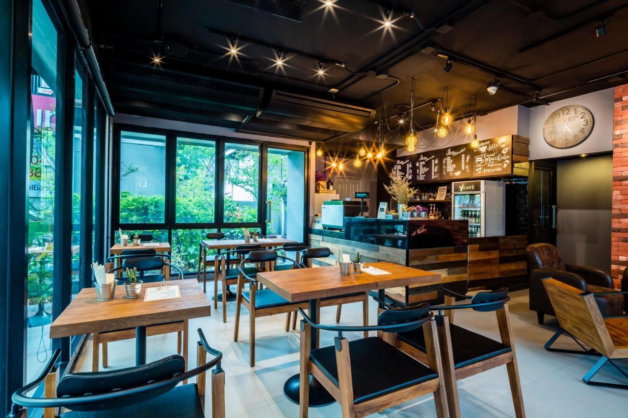 Livotel Hotel Lat Phrao Bangkok Esterno foto