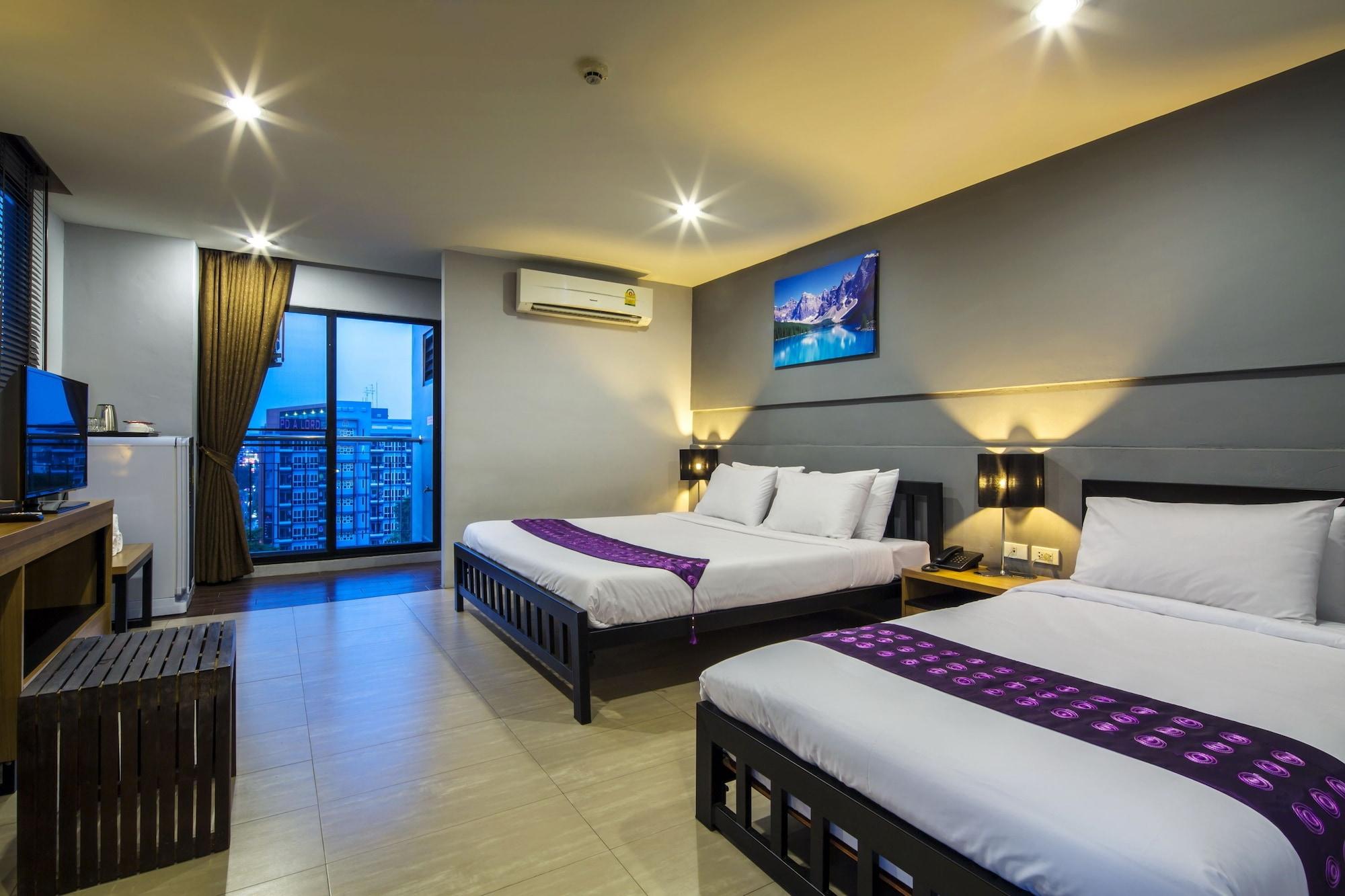 Livotel Hotel Lat Phrao Bangkok Esterno foto