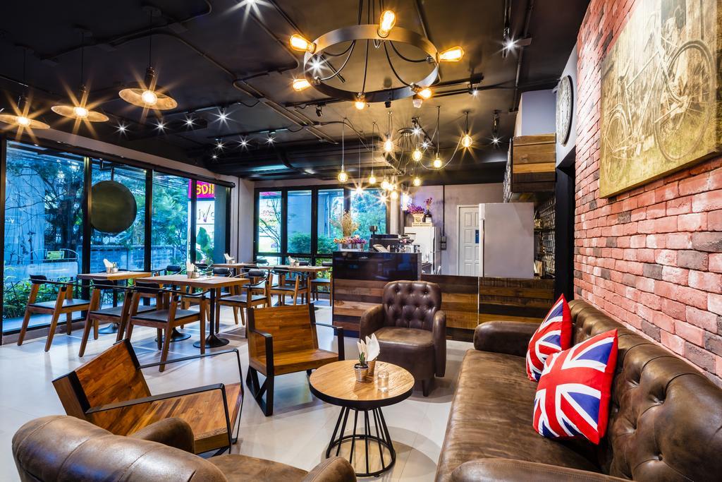 Livotel Hotel Lat Phrao Bangkok Esterno foto
