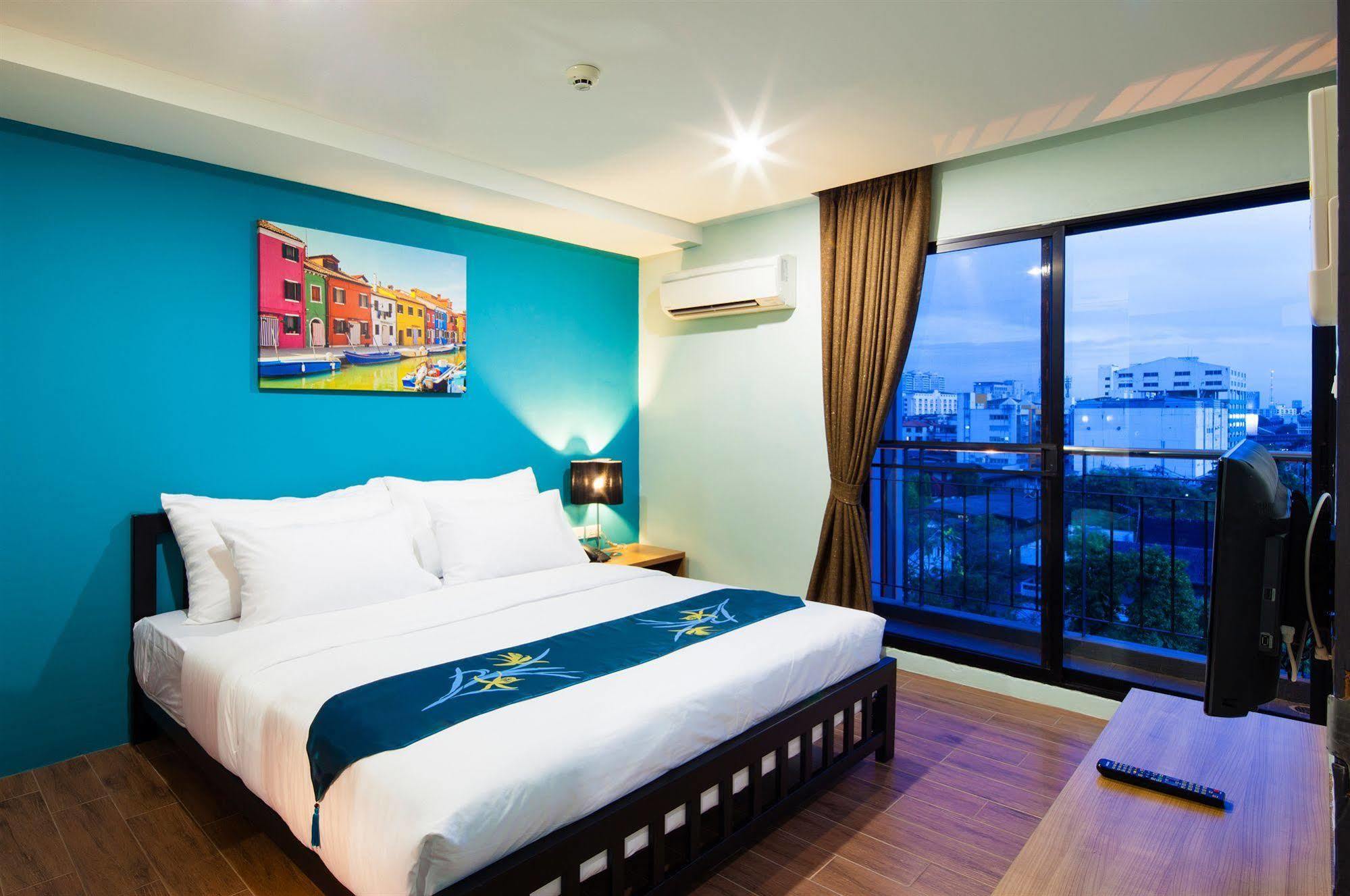 Livotel Hotel Lat Phrao Bangkok Esterno foto